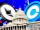 Logos do Ethereum e Coinbase sobrepostos ao edifício do Capitólio dos Estados Unidos com fundo colorido representando movimentação de criptomoedas pelo governo americano.