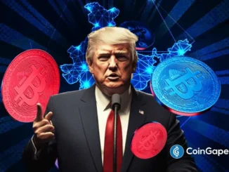 Donald Trump em coletiva de imprensa com moedas Bitcoin vermelhas e azuis flutuando ao redor em fundo tecnológico.